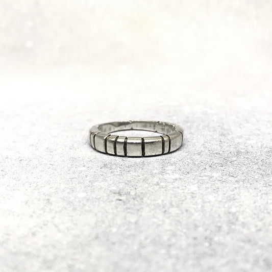 Thin Band ~ Lines